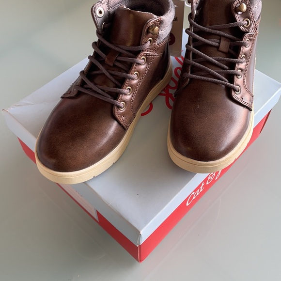 New - Picture 2 of 3